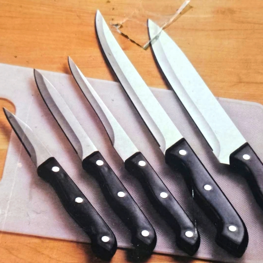 Set of Black Handled Kitchen Knives